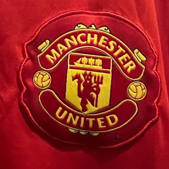 Manchester United Sewn Patch Soccer Jersey Shirt - Picture 2 of 7